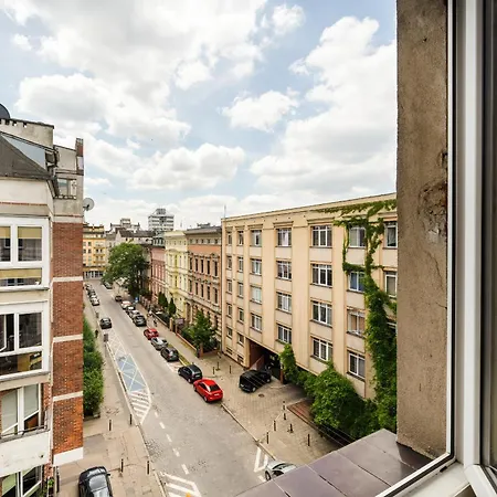 Z 2 Sypialniami I Oddzielna Kuchnia W Centrum Wroclawia Na 4 Pietrze By Renters Appartamento Breslavia