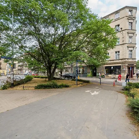 Z 2 Sypialniami I Oddzielna Kuchnia W Centrum Wroclawia Na 4 Pietrze By Renters Apartment *